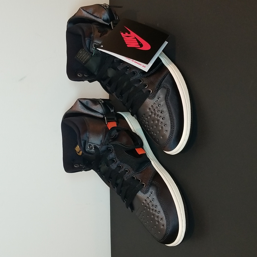 Air Jordan 1 Retro High OG SP Utility Stash. - Picture 2 of 9